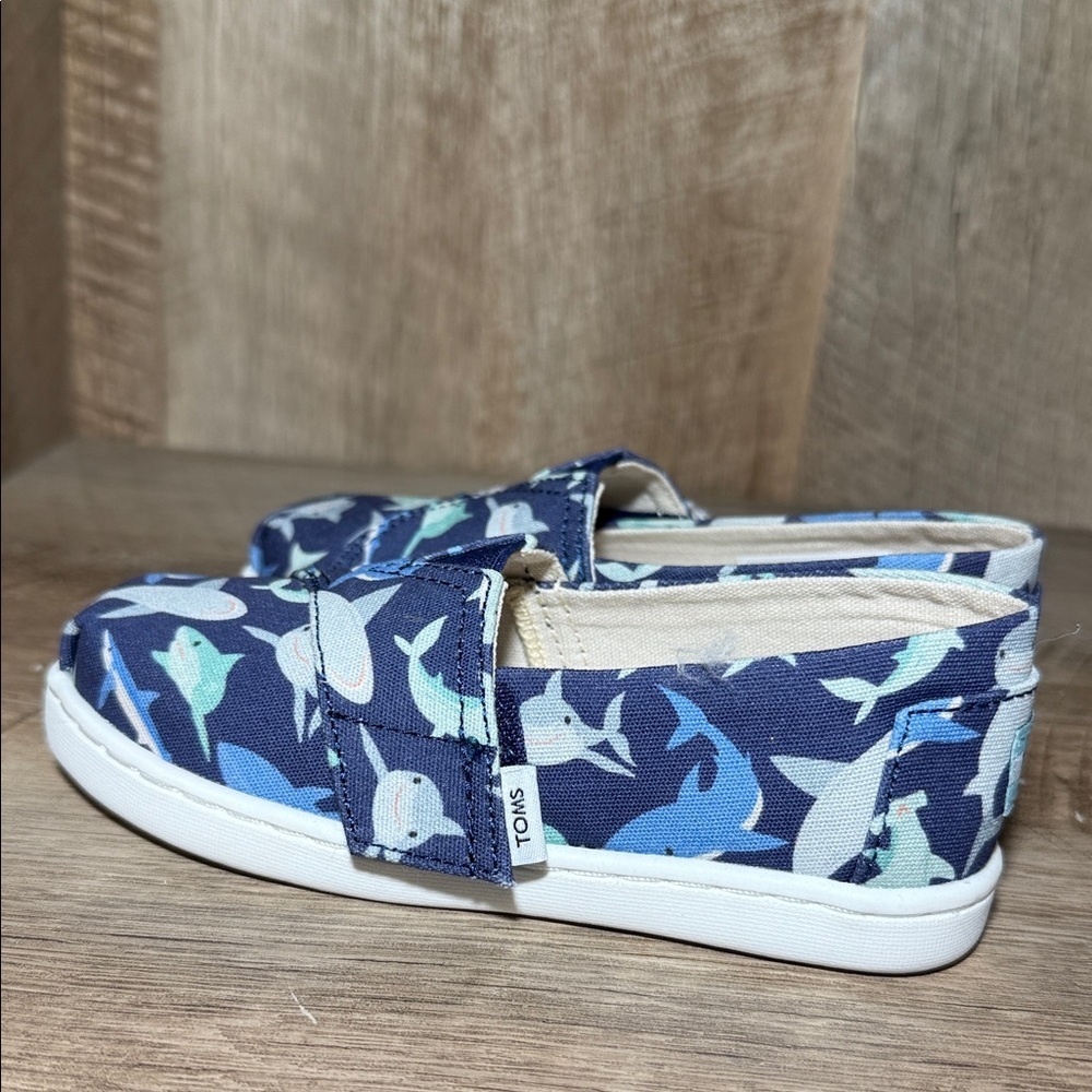 TOMS Belmont Shark Shoes Velcro - Picture 5 of 8